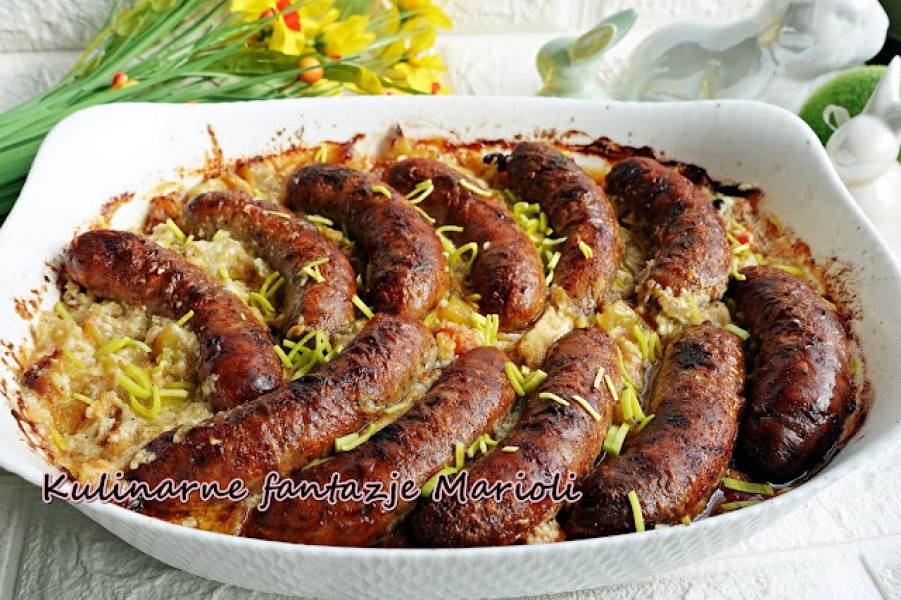 BIAŁA KIEŁBASA ZAPIEKANA W SOSIE CHRZANOWYM