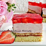 CIASTO Z  TRUSKAWKOWĄ PIANKĄ  +  FILMIK