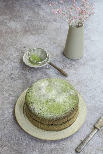 Biszkopt migdałowy bez mąki z matchą