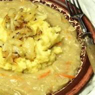 Ziemniaki tłuczone z zasmażaną kapustą kiszoną