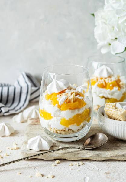 Deser kokosowy z mango