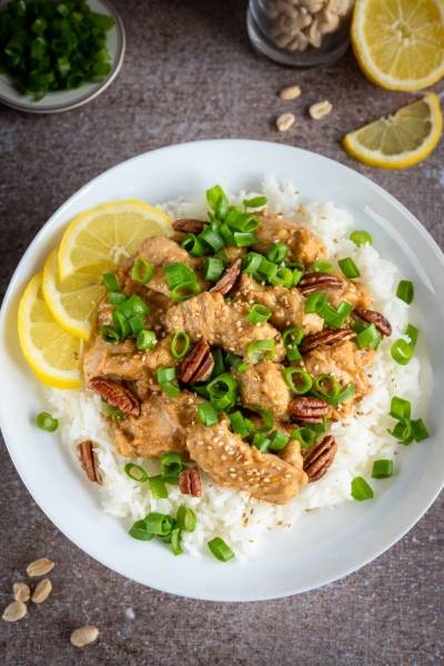 Kurczak w sosie satay