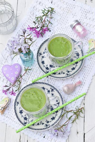 Smoothie szpinakowe z morelą na podniesienie ferrytyny