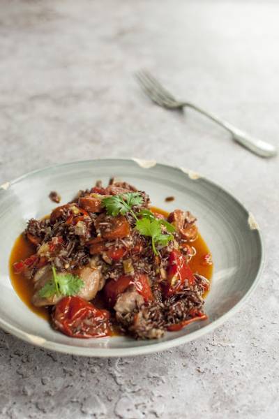 Jambalaya z kurczakiem i choriso