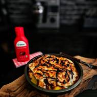 Zapiekanka z gochujang i kurczakiem