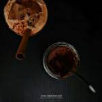 Daktynella Almond Iced Latte, kawa z historią