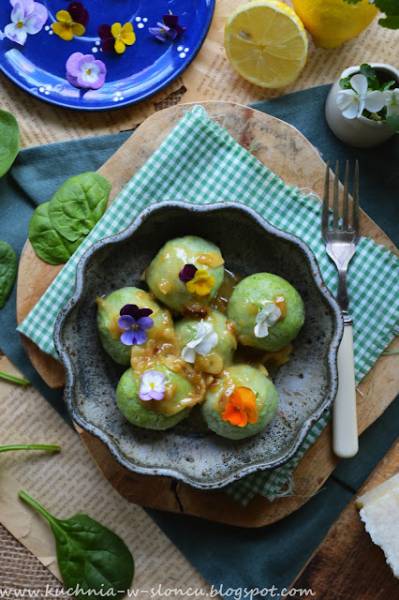 Gnudi szpinakowe w maślanym sosie cytrynowym