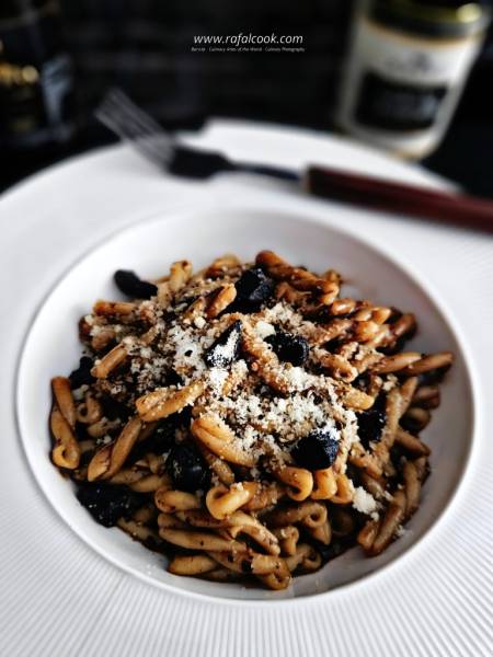 Carbonara z Czarnym Czosnkiem – Black Carbonara