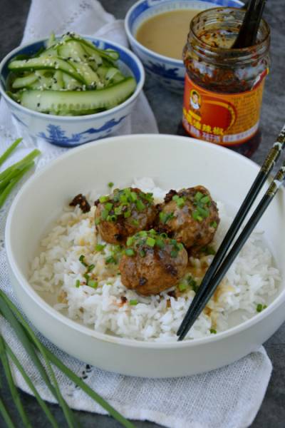 Klopsiki teriyaki w sosie miso