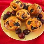 MUFFINKI MIGDAŁOWO-PISTACJOWE Z CZEREŚNIAMI