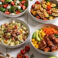 Sałatki na każda okazję /Truskawkowa , Halloumi, Ziemniaczana , Łosoś z mango