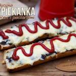 Tradycyjna zapiekanka z serem i pieczarkami