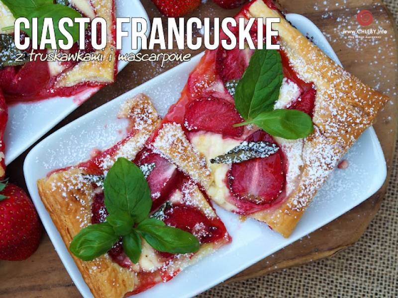 Ciasto francuskie z truskawkami i mascarpone