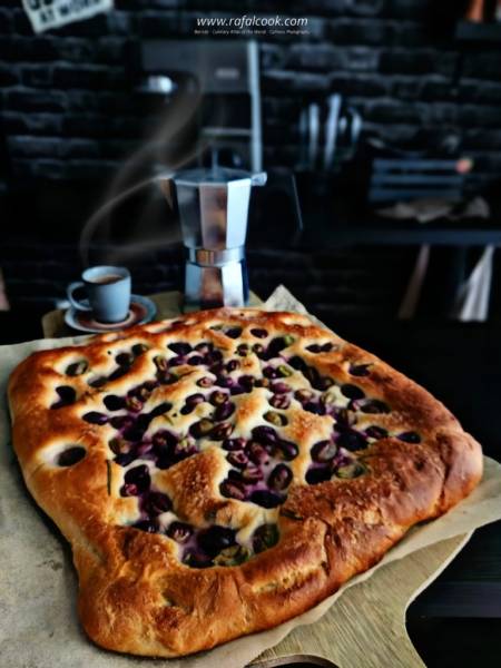 Schiacciata all’uva – historia Toskanii zapisana w smaku winogron