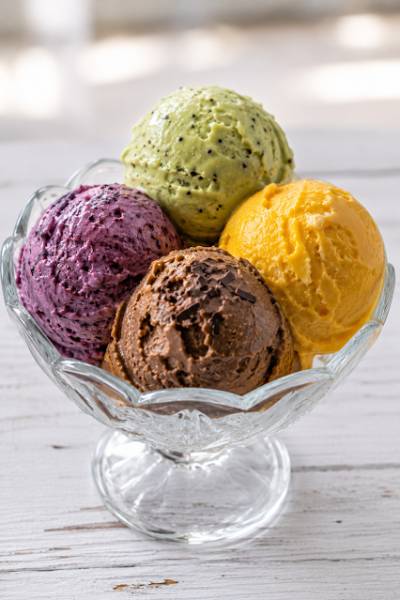 Lody domowe / kiwi, owoce leśne, mango, czekolada /