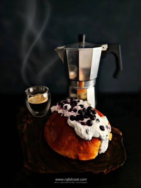 Maritozzo ai mirtilli – rzymska brioche z jagodami