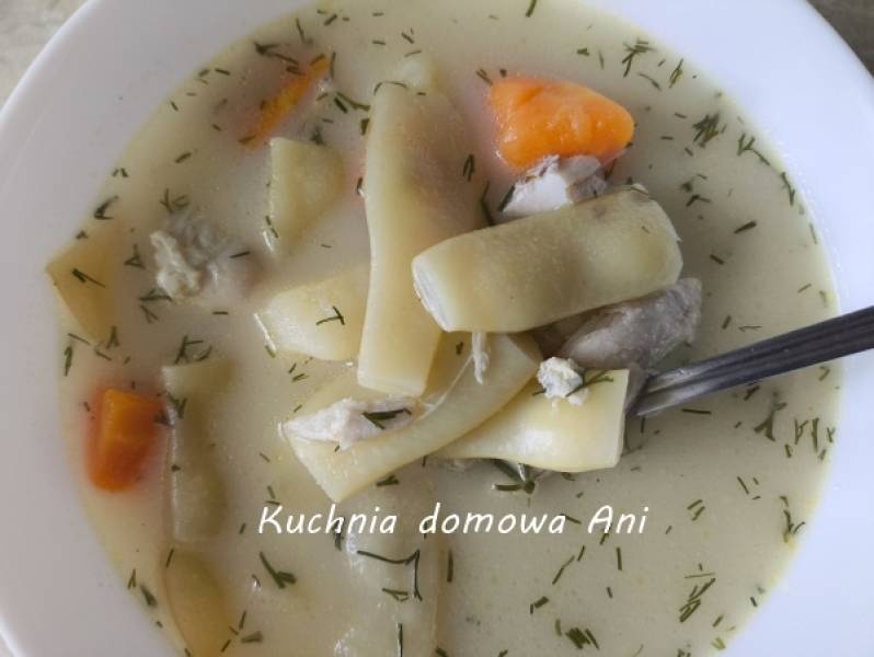 Zupa z fasolką masłową