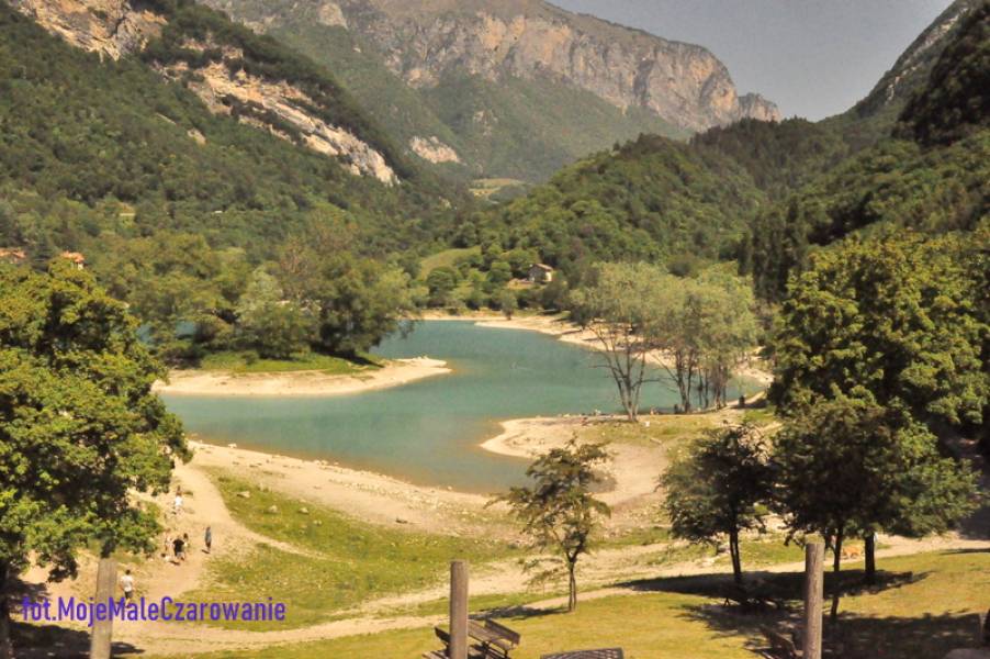 Lago di Tenno - Szmaragdowe Jezioro we Włoszech