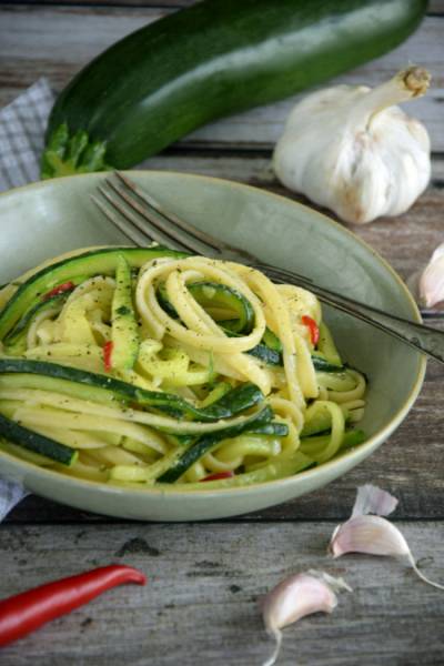 Cukiniowe aglio olio