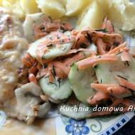 Surówka z ogórka i marchewki