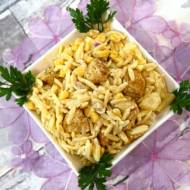 Sałatka z makaronem orzo, kurczakiem i ananasem + film