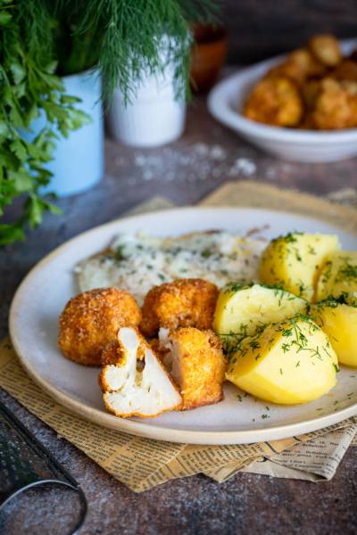 Kalafior pieczony w parmezanowej panierce