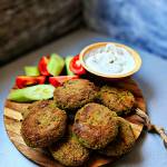 Falafel z ciecierzycy z sosem tahini | Podróż bez biletu #4