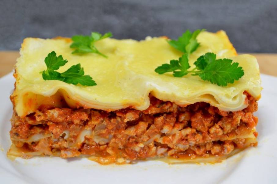 Lasagne z mięsem mielonym + film