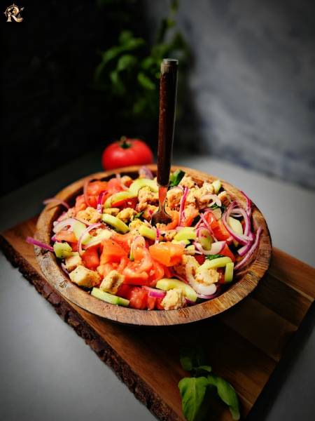 Panzanella z grzankami Mamut i oliwą ILUVIA
