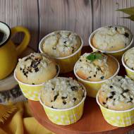 MUFFINKI Z JABŁKAMI I CZEKOLADĄ