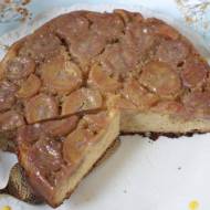 Odwrócone ciasto bananowe z karmelem